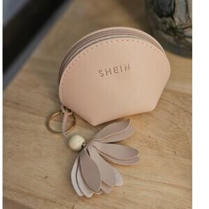 Shein Cute Pink Mini Bag on Keychain ~ Twee ~ Barbiecore ~ Streetwear ~ Punk